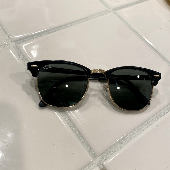 Rayban sunglasses - Picture 1 of 4